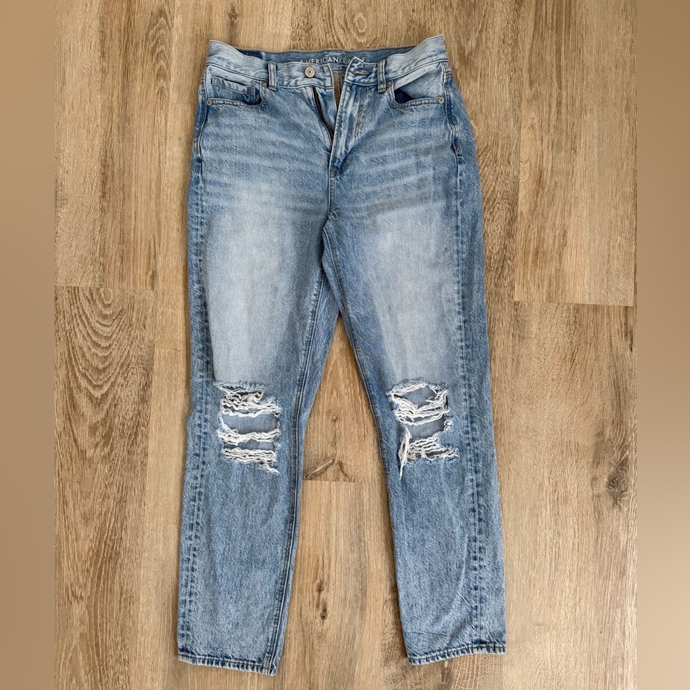 American Eagle Women's mom Jeans